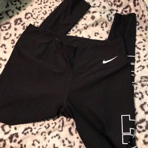 NIKE leggings